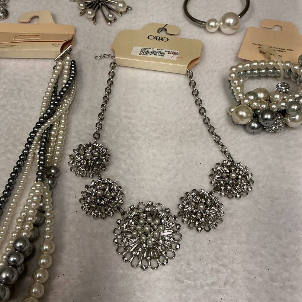 Silver, Pearls And Clear Stone Jewelry Lot 10 Pieces NWT. 3409 - Picture 4 of 8